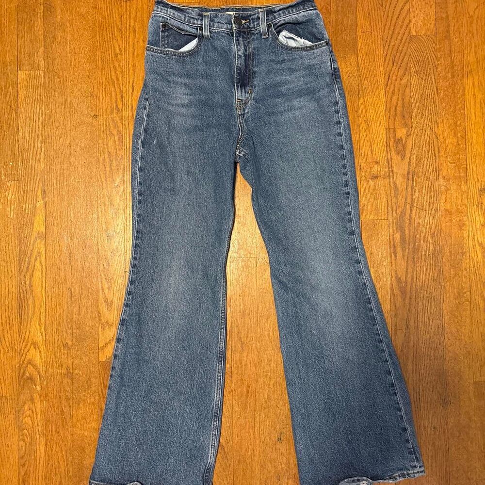 Levi-s Women's Blue and Navy Jeans
